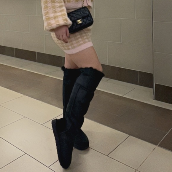 Ugg black bailey button over knee boots size 6 - Picture 6 of 7